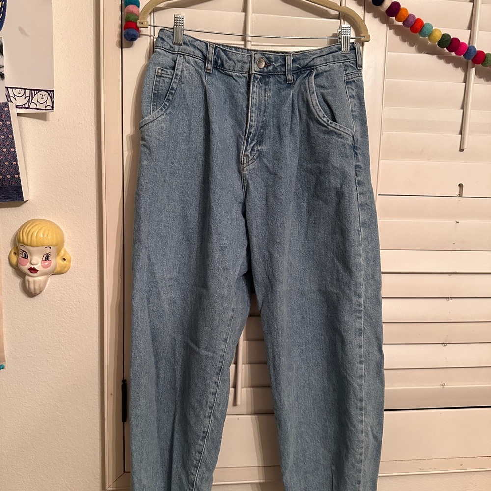 Zara Slouchy Pleated Jeans!! 💙